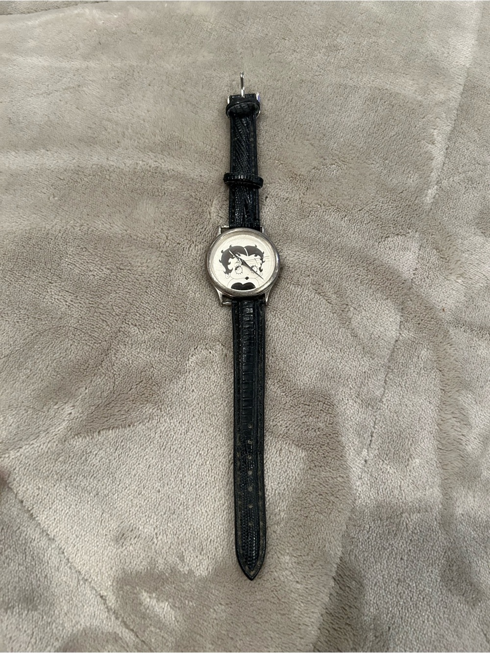 Black Leather Strap Men's Watch with Graphic Dial